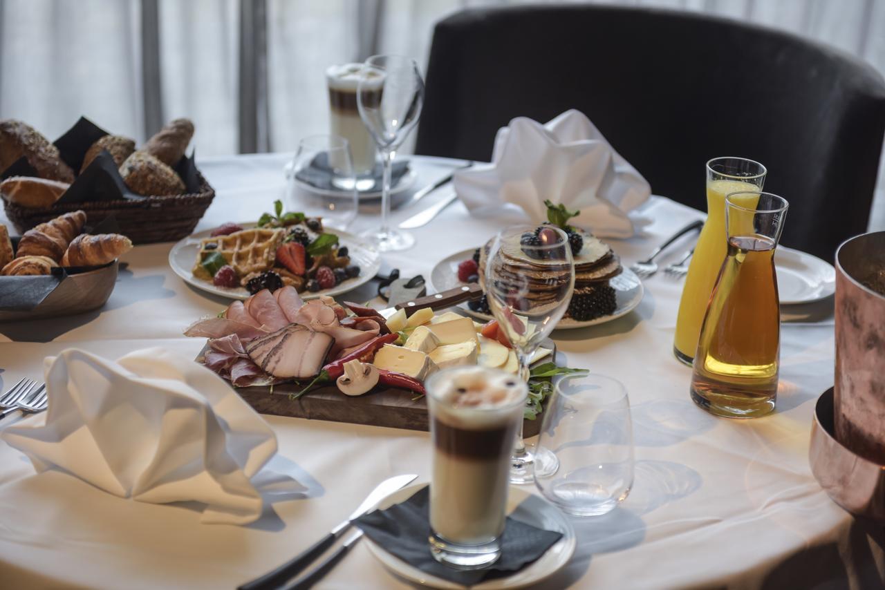Hotel Zhero - Ischgl/Kappl คัพเพิล ภายนอก รูปภาพ